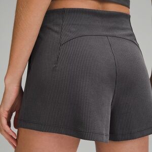 Lululemon ribbed softstreme shorts - size 8